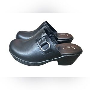 b.o.c. Women's Black Leather Slip-On Clog Heels